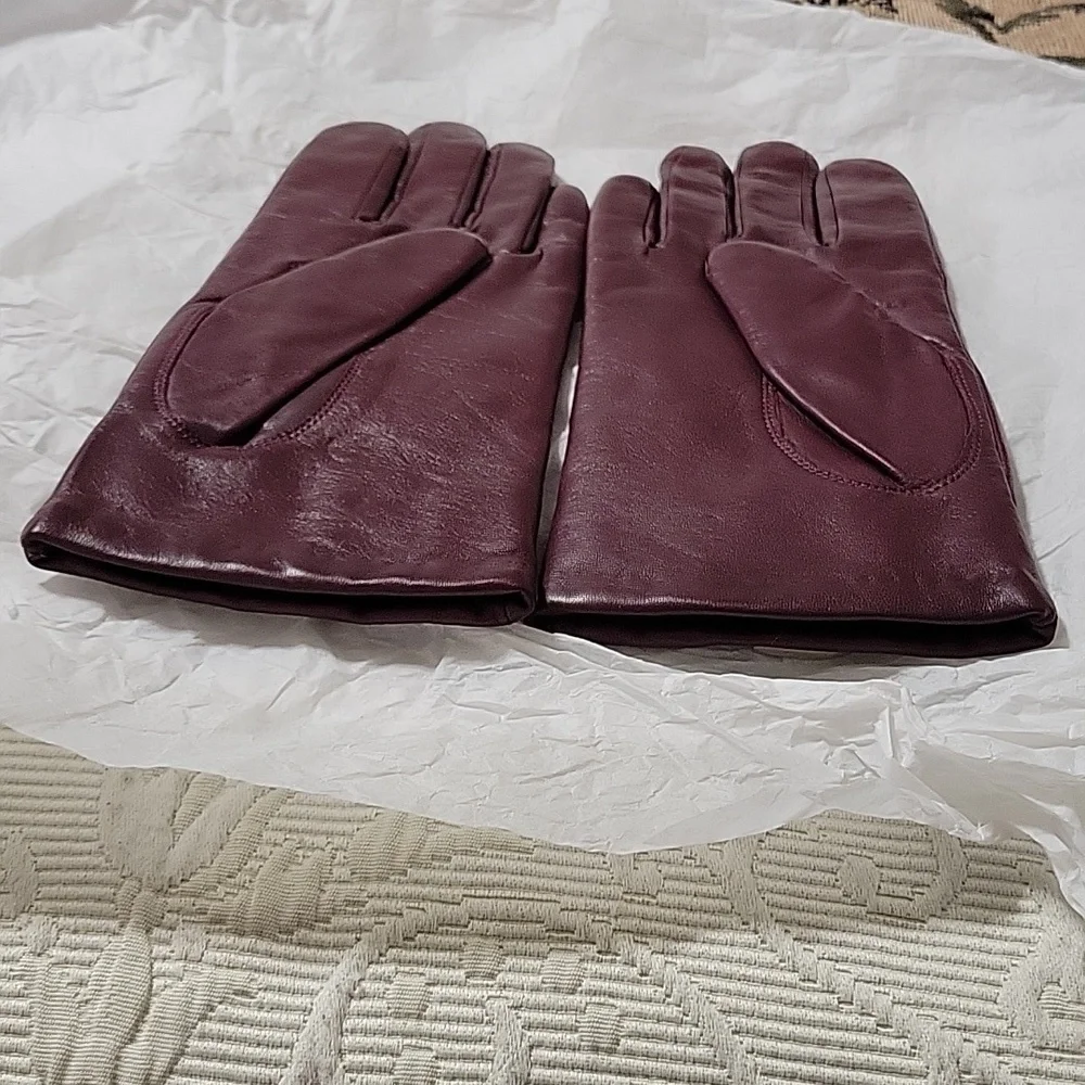 Burgundy Coach 100% Leather  Gloves - Picture 3 of 12
